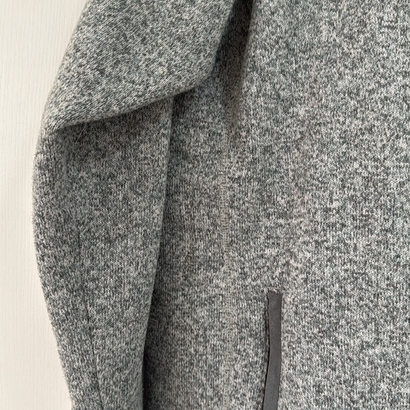 Patagonia XXL ZIP Up with Boston logo - Picture 5 of 6